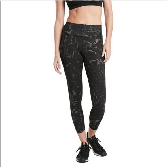 Athleta Pants - Athleta Velocity Stash Pocket Marble 7/8 Tight Size Medium